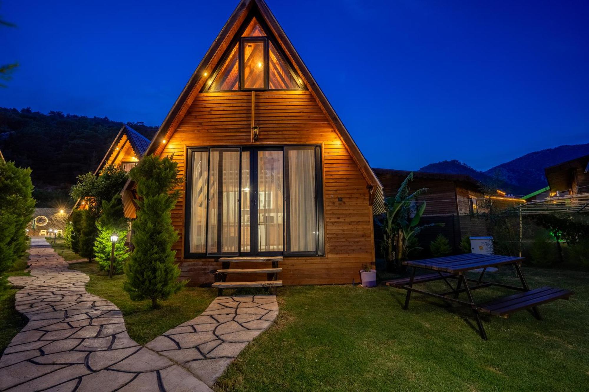 Karaoez Sapphire Bungalows Kumluca Extérieur photo
